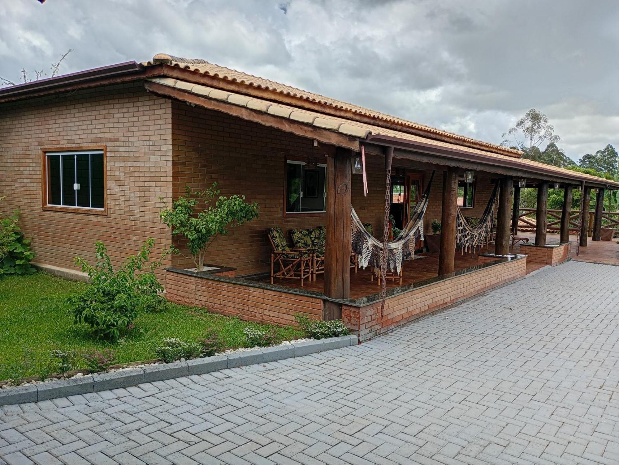 Chacara Alto Padrao Em Igarata Villa Kültér fotó